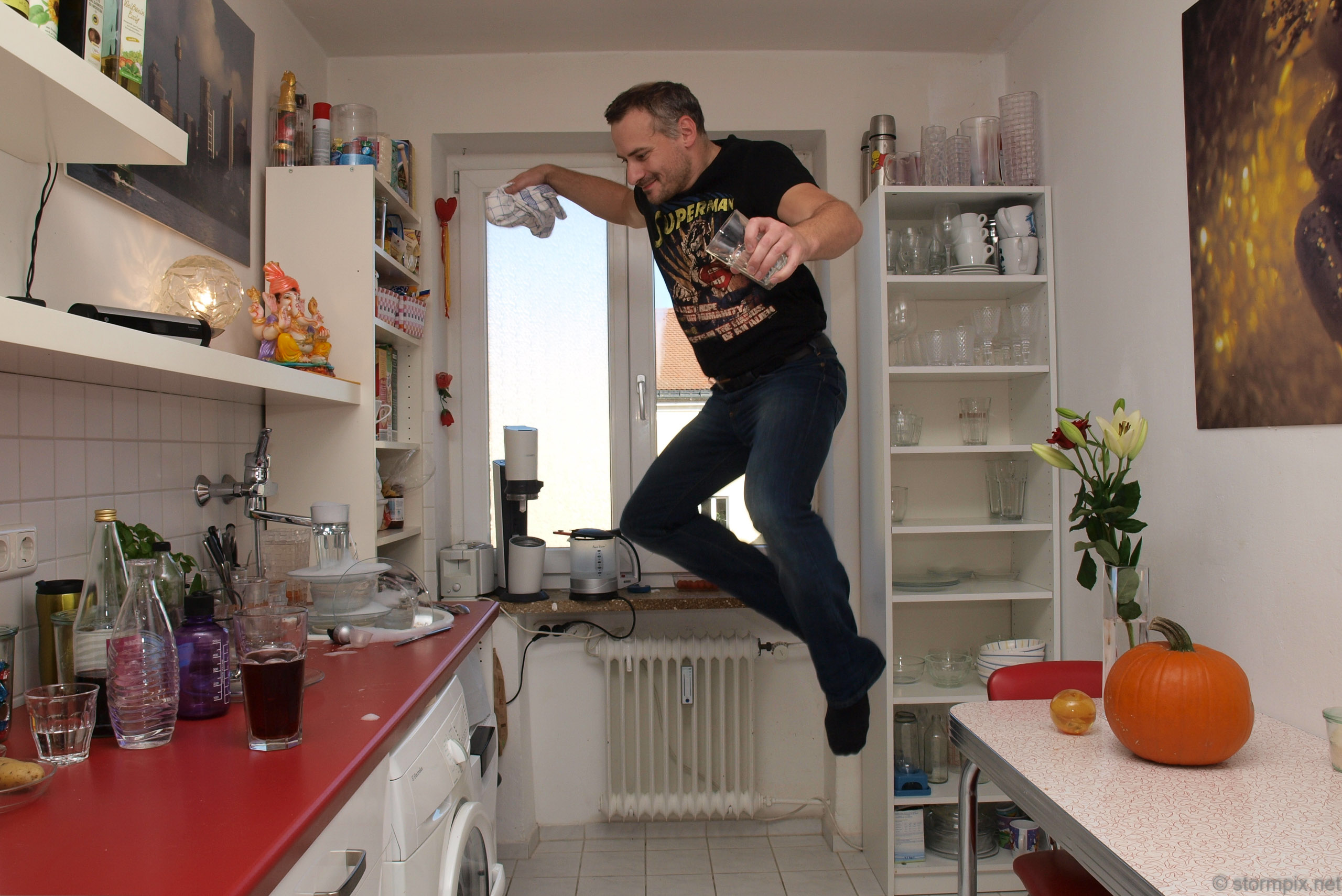 Superman in the Kitchen (SOOC)